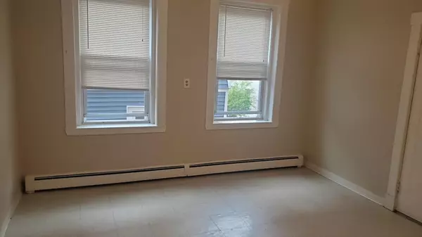 Chelsea, MA 02150,51 Parker St. #3