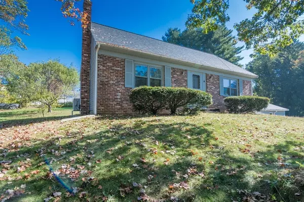 Montague, MA 01376,8 Sunset Dr