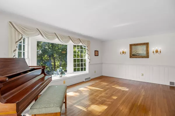 Chatham, MA 02633,558 Riverview