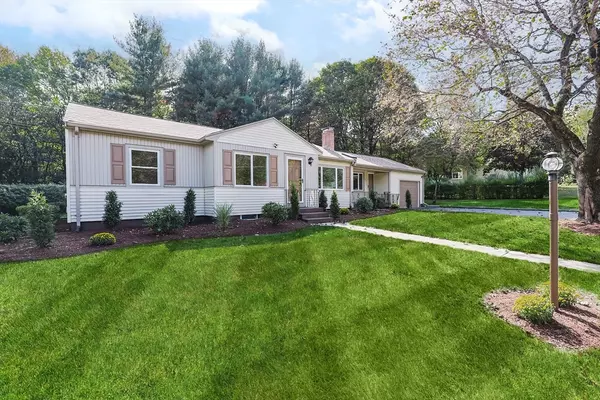Sharon, MA 02067,16 Deerfield Rd