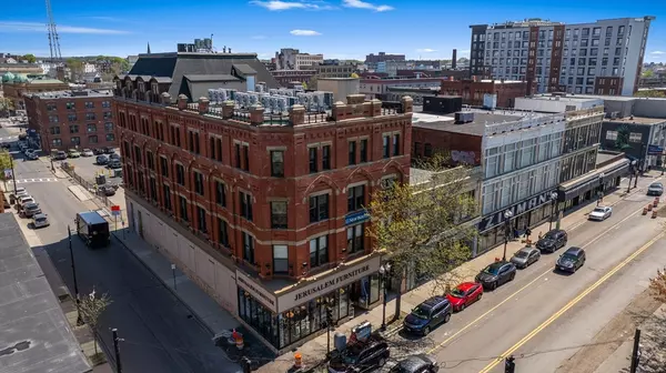 64 Market St #207, Lynn, MA 01901