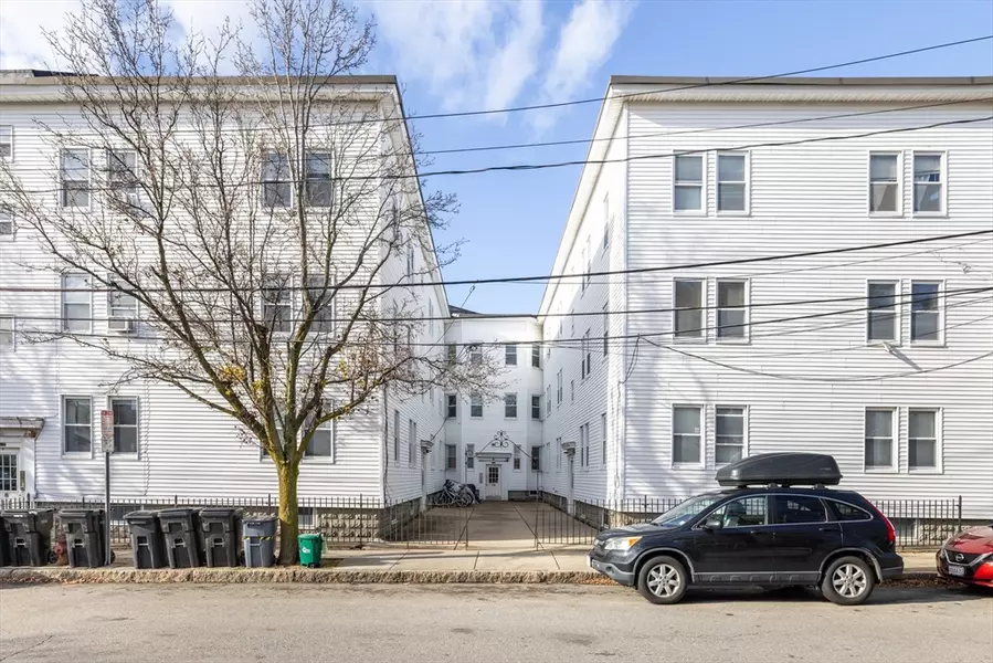 8 Craigie Street, Somerville, MA 02134