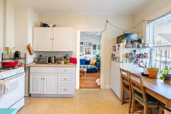 Somerville, MA 02143,8 Craigie Street