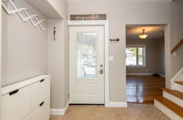 Melrose, MA 02176,20 Herbert St #20