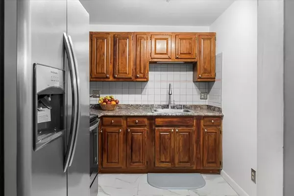 Quincy, MA 02170,111 Warren Ave #1F