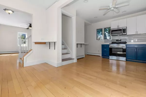 Danvers, MA 01923,14-1/2 Hampshire Street