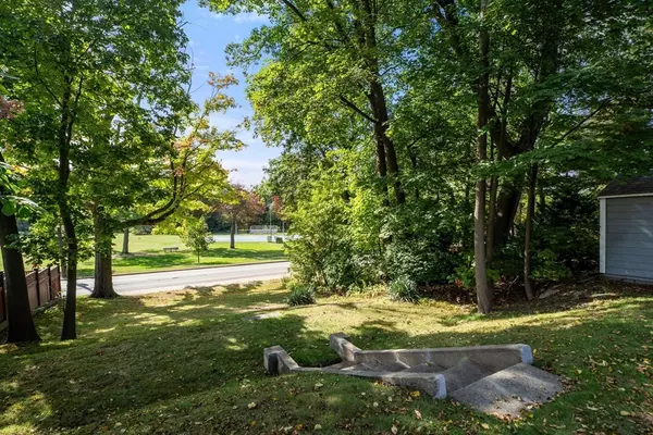 Newton, MA 02458,21 Lewis St