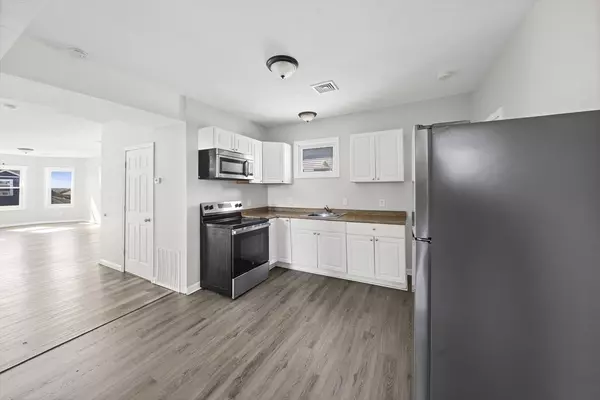 Lawrence, MA 01841,357-361 Howard St
