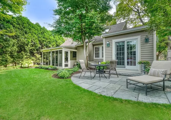 Newton, MA 02459,21 Philbrick Rd