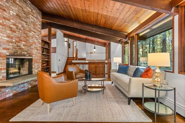 Carlisle, MA 01741,59 Fern Ln