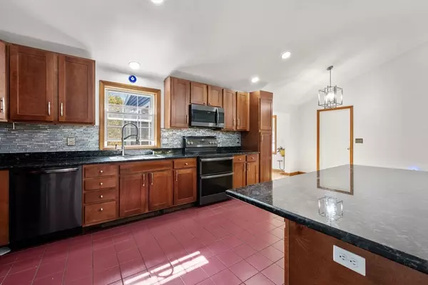 Winchendon, MA 01475,728 River St