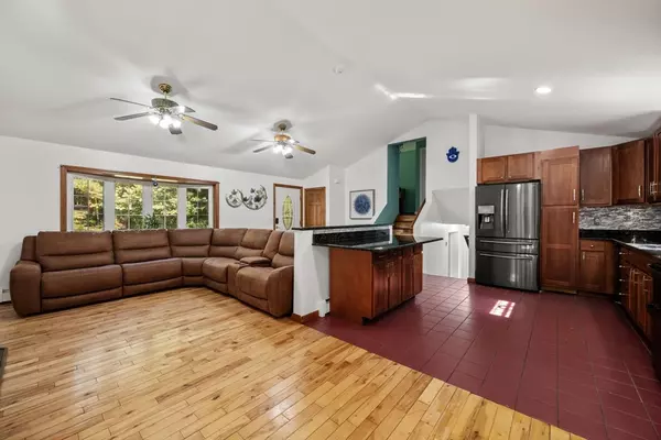 Winchendon, MA 01475,728 River St