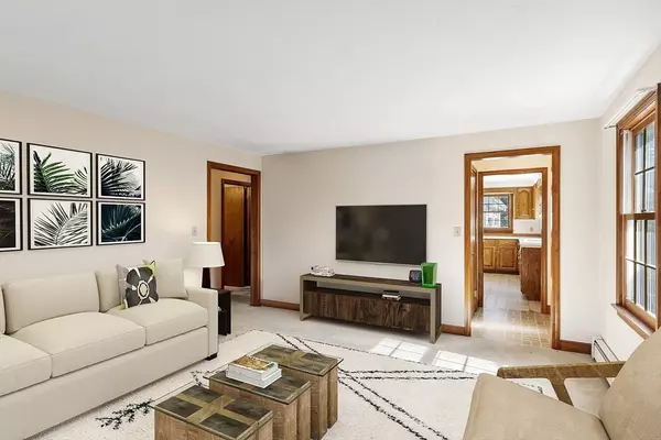 Southborough, MA 01772,221 Parkerville Rd