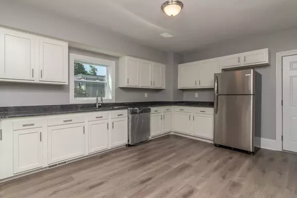 Taunton, MA 02780,30 Chandler #1