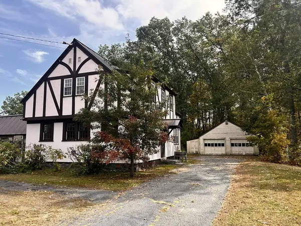 59 Munson St, Greenfield, MA 01301