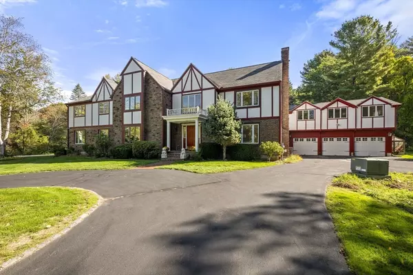 Weston, MA 02493,82 Buckskin Dr