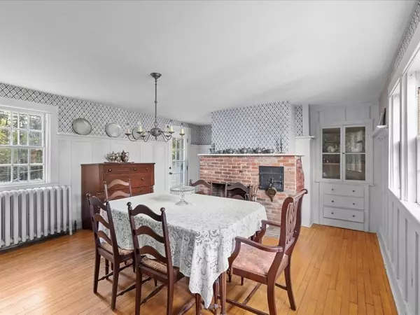 Duxbury, MA 02332,1141 Tremont St