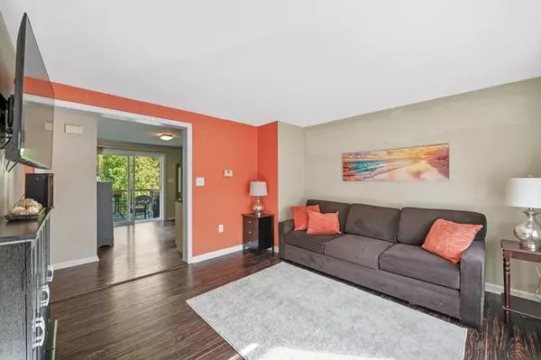 Dracut, MA 01826,91 Donohue Rd #8