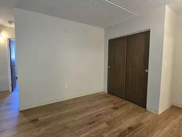 Somerville, MA 02145,303 Lowell St #1