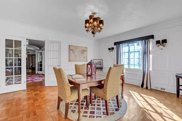 Springfield, MA 01108,283 Longhill St