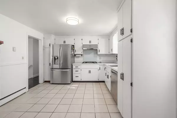 Westwood, MA 02090,102 Smith Drive