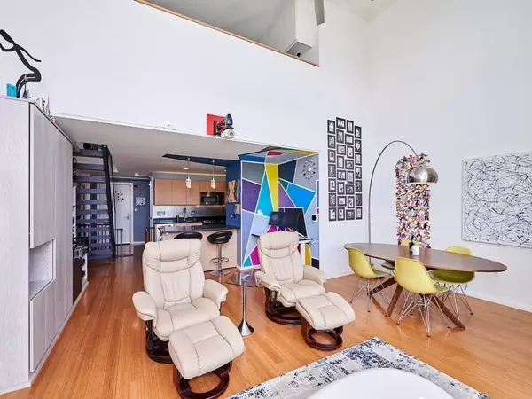 Cambridge, MA 02141,1 Earhart St #720