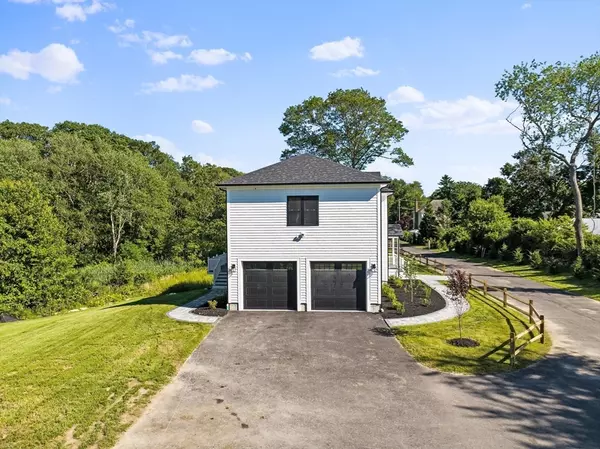 Dartmouth, MA 02747,5 Spring Hill Rd