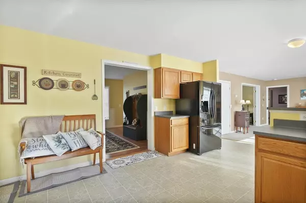 Millbury, MA 01527,11 Maplewood Road