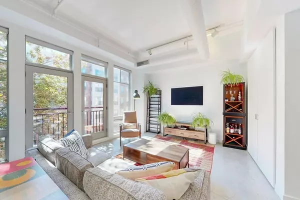 Boston, MA 02118,139 E. Berkeley #302