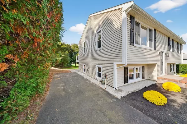 New Bedford, MA 02740,48 Valley View Dr