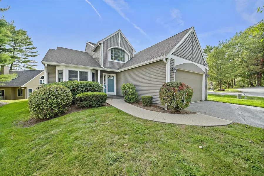 132 Cannon Forge Dr #132, Foxboro, MA 02035