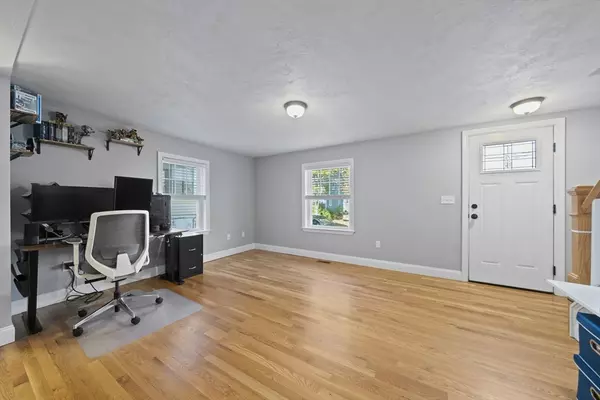 Braintree, MA 02184,54 Elmlawn Rd