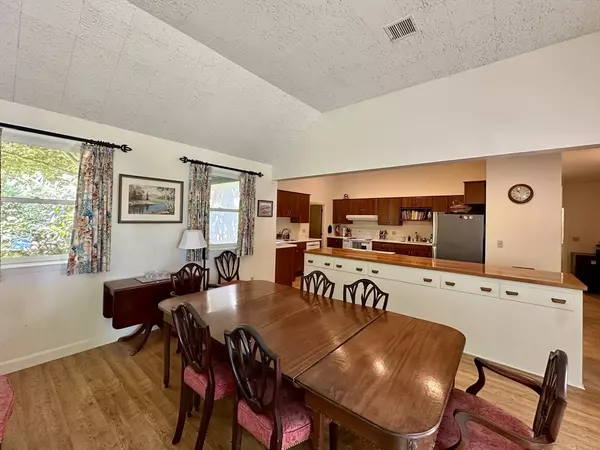 Marion, MA 02738,16 North Great Hill Drive