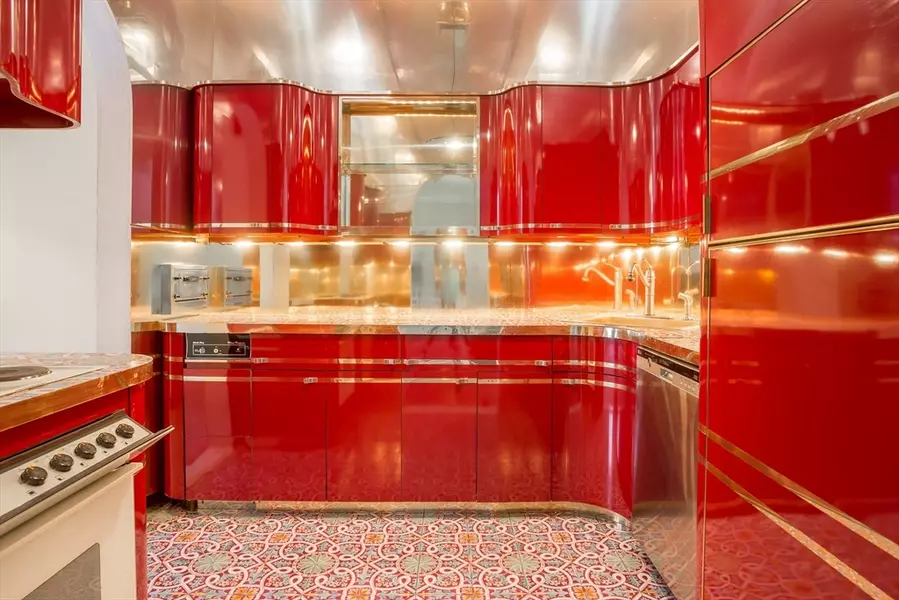 327 Commonwealth Ave. #2, Boston, MA 02115