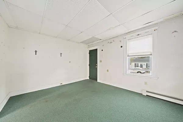 Randolph, MA 02368,12 Jane Street