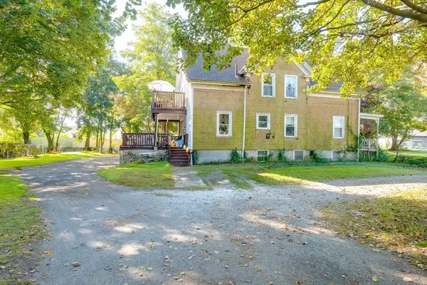 Fairhaven, MA 02719,15 Shirley St