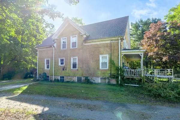 Fairhaven, MA 02719,15 Shirley St