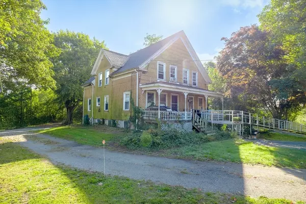 Fairhaven, MA 02719,15 Shirley St
