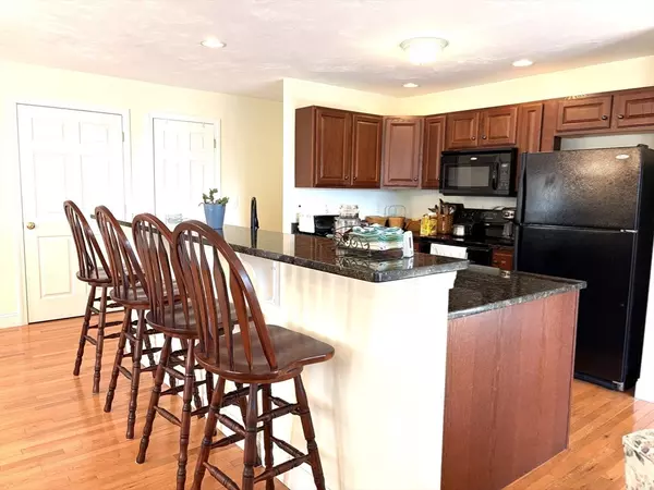 Leicester, MA 01542,6 Ryans Way #6