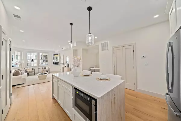 Boston, MA 02128,5 Breed St #2