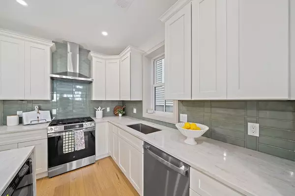 Boston, MA 02128,5 Breed St #2