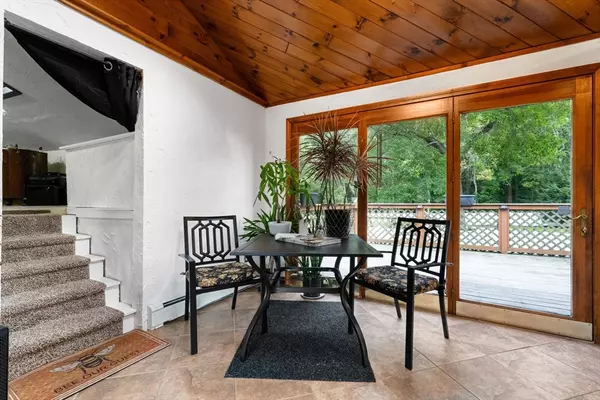 Abington, MA 02351,9 Karen Ln