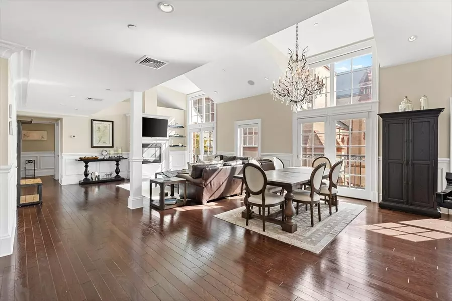 606 E 4th St #301, Boston, MA 02127