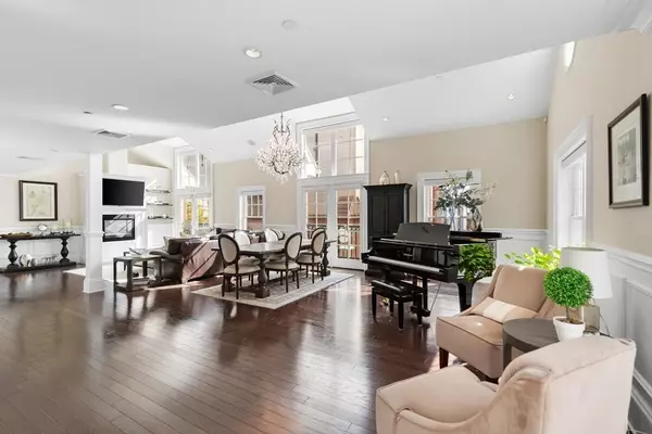606 E 4th St #301, Boston, MA 02127