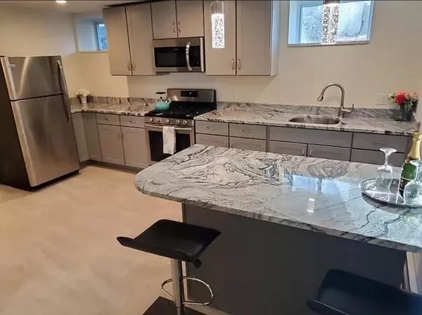 Revere, MA 02151,87 Reservoir Ave #2