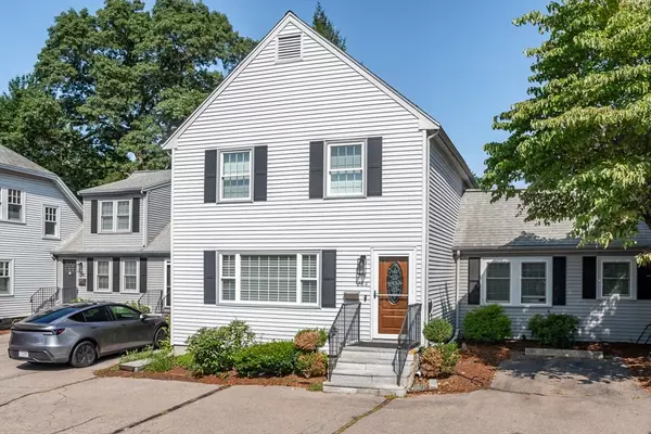 286 Linden Street #286, Wellesley, MA 02482