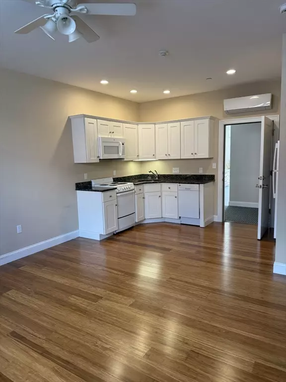 60 Pearl Street #101, Braintree, MA 02184