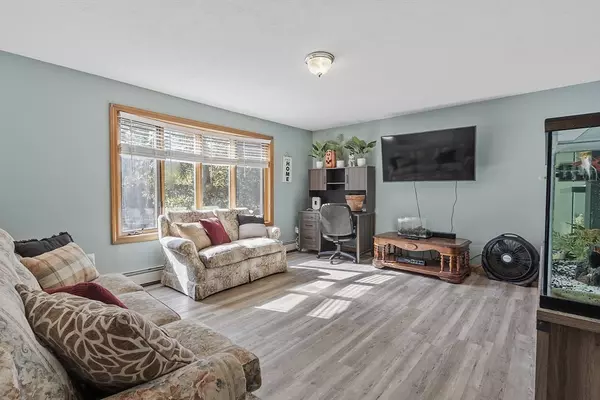 Ashburnham, MA 01430,28 Old County Rd