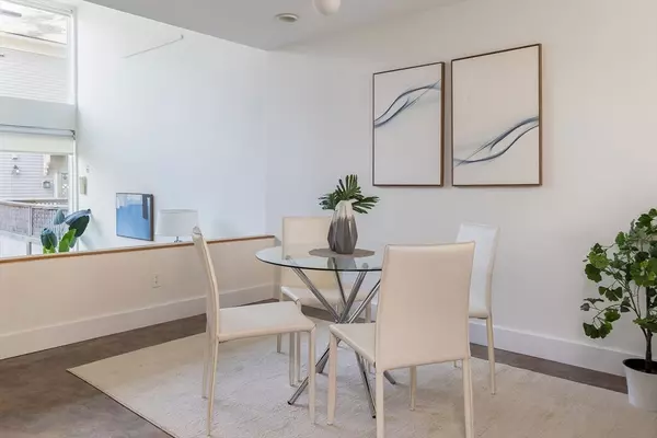 Cambridge, MA 02138,2 Ellery Square #2