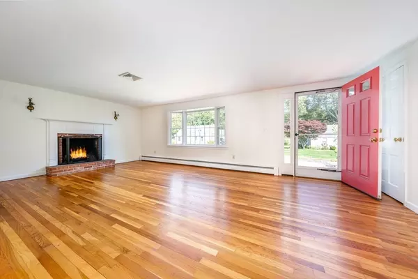 Barnstable, MA 02632,21 Wilton Dr
